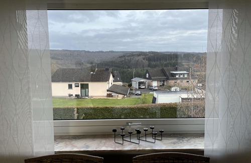 Buscheich Apartment | Family apartment with idyllic view and garden - Apartment 1