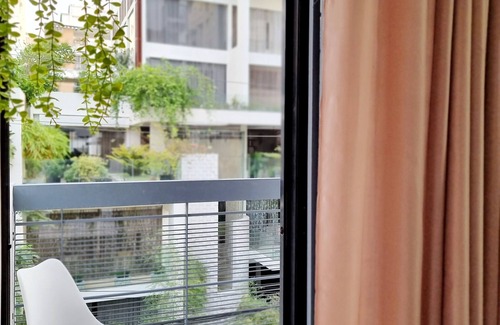 Basundhara Residential Area Apartment | Family apartment with modern decor. Close to Airport and CBD