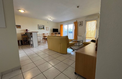 Publier Apartment | Family apartment with pool, wifi, and parking