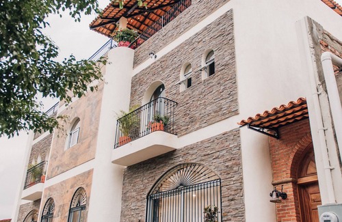 Lazaro Cardenas Villa | Family-approved, beautiful view, vacation home! Kids Welcome