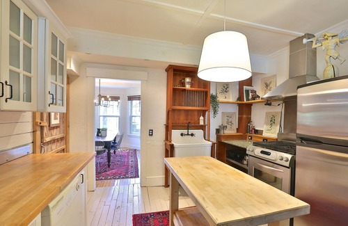 Ayers Cliff House | Family Autumn House in the ❤️ of the Eastern Townships