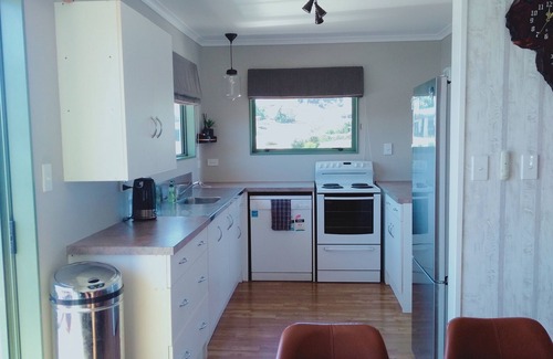 Opito Bay House | Family Beach Bach - 1 min walk to Opito Bay beach