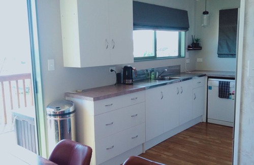Opito Bay House | Family Beach Bach - 1 min walk to Opito Bay beach