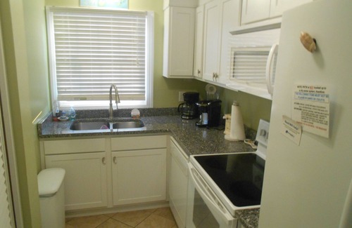 Pine Knoll Shores Condo | Family Beach- Family Values