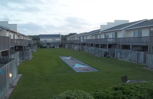 Pine Knoll Shores Condo | Family Beach- Family Values