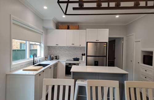Bateau Bay House | Family beach house