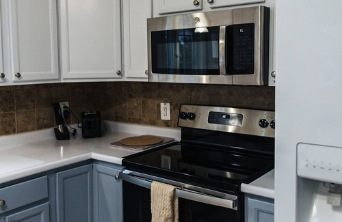 Saunderstown House | Family Beach House, Private beach access!
