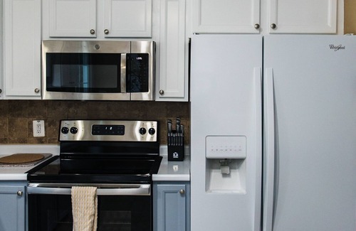Saunderstown House | Family Beach House, Private beach access!