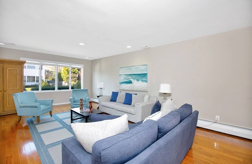 Lido Beach House | Family Beach House with Ocean views and Private Beach