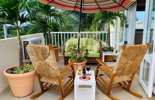 Mediania Baja Apartment | Family Beach Penthouse with Access to private open terrace