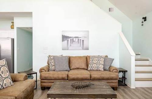 Gilchrist House | FAMILY BEACH FRONT-House with loft