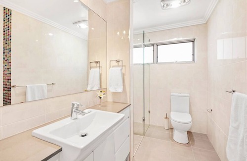Avoca Beach Apartment | Family Beachside Gateway in Stellar Unit With BBQ