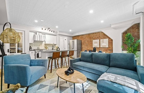 Central Park North House | Family Brownstone with Private Backyard Near Subway