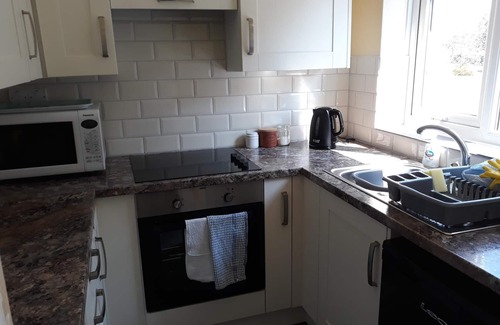 Oulton Broad House | Family Bungalow on Broadlands Park, Oulton Broad, Lowestoft, Suffolk - 3 Beds