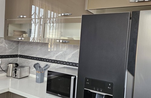 Lusaka Villa | Family & business friendly solar powered luxury 2 bed home with private pool