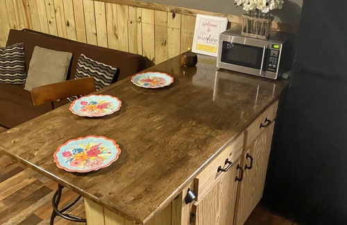 Perkinston Cabin | Family Cabin at the creek! 2 beautiful sandbars