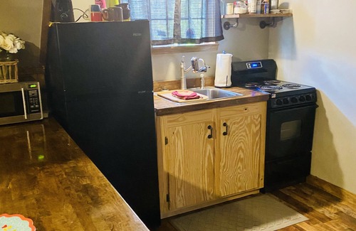 Perkinston Cabin | Family Cabin at the creek! 2 beautiful sandbars