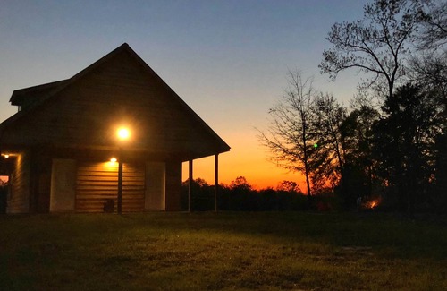 Perkinston Cabin | Family Cabin at the creek! 2 beautiful sandbars