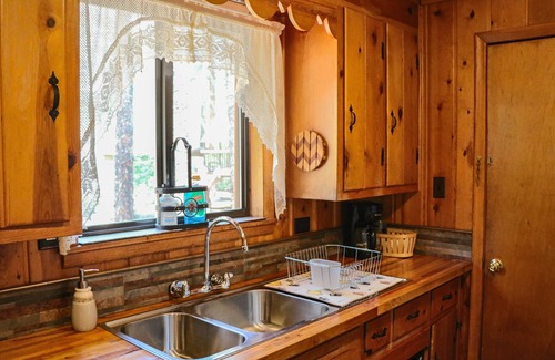 Pinetop-Lakeside Cabin | Family Cabin in the Pines. All Wood! Charming memory-maker.
