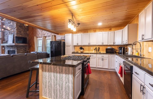Robbinsville Cabin | Family Cabin Near Smoky Mtn Entrance - Nantahala