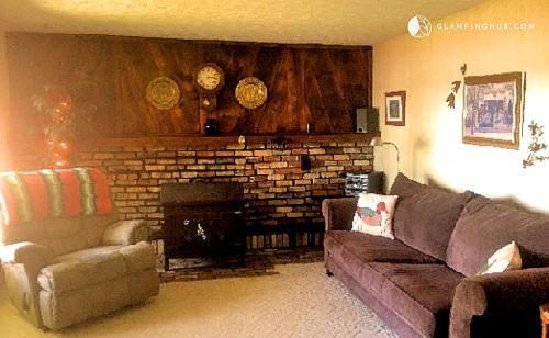 West Branch House | Family Cabin Rental for the Perfect Lake Getaway near Saginaw, Michigan