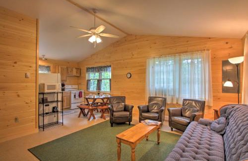 Raymond House | Family Cabin with Beach Access on Panther Pond
