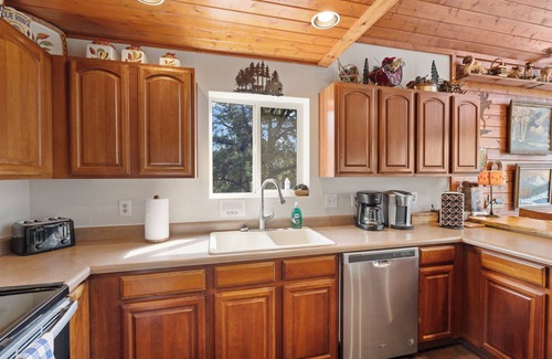 Rainbow Valley House | Family Cabin with looking up at back of Pikes Peak