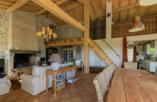 Fargues-sur-Ourbise Villa | Family Château Retreat