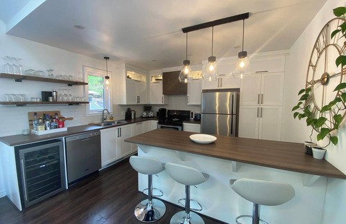 Georgeville Ski Chalet | Family chalet in the woods, rental 31 nights+, sleeps 12