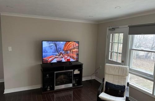 Streetsville Villa | Family comfort home