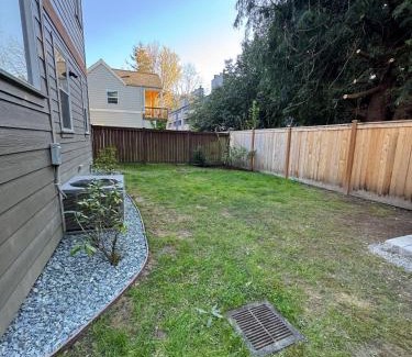 Issaquah Apartment | Family Comfy Kid Family Pet-Friendly Home Near Everything