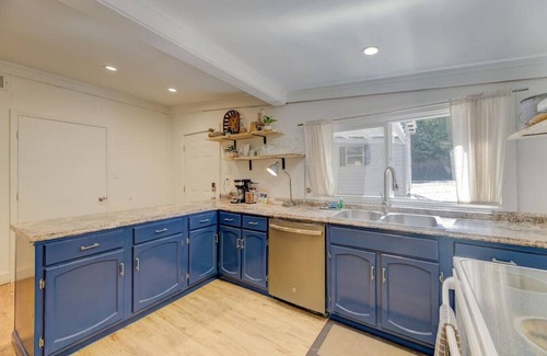 Leesville House | Family Compound Getaway on Lake Murray | Leesville