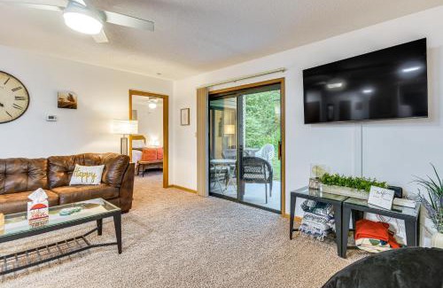 Monroe City Apartment | Family Condo By Mark Twain Lake and Jellystone Park