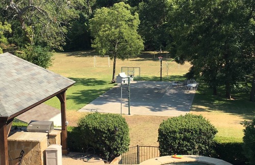 Coppell House | Family-Corporate Playground Property- 10 minutes from DFW Airport-home on 1 acre