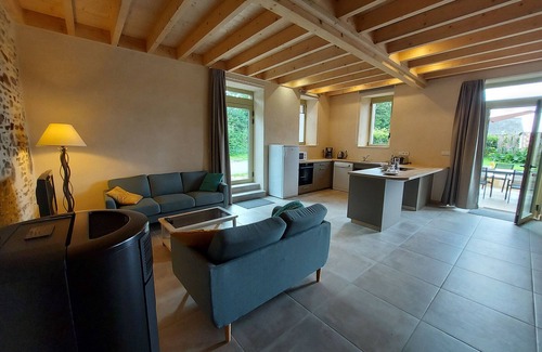La Selle-Craonnaise Cottage | Family cottage 7 pers, nature & leisure, pets allowed, WiFi
