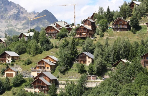 Villard-Reculas Ski Chalet | Family cottage 12 pers- close tracks, view + on mountains, South terrace