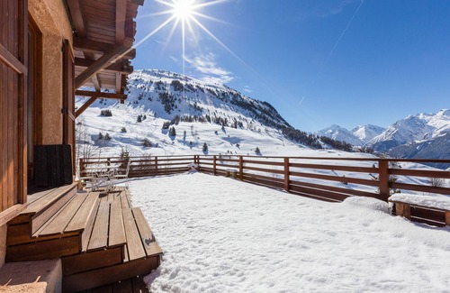 Villard-Reculas Ski Chalet | Family cottage 12 pers- close tracks, view + on mountains, South terrace