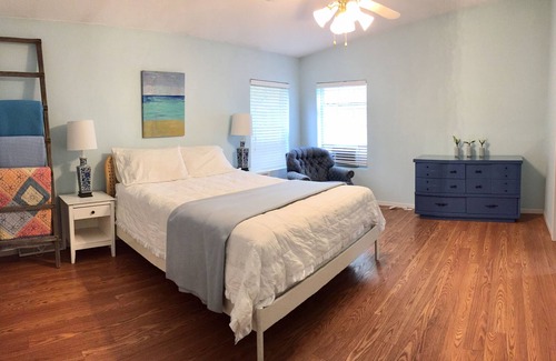 Lake Ann Cottage | Family Cottage on Sanford Lake near Sleeping Bear Dunes & Traverse City