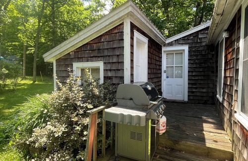 Athens Cottage | Family Cottage on Sheep Island