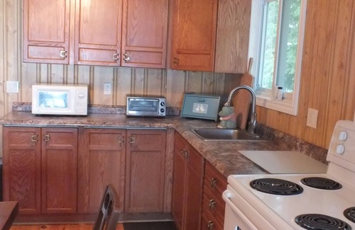 Colborne Cottage | Family Cottage on the Lake
