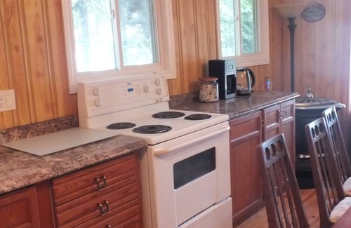 Colborne Cottage | Family Cottage on the Lake