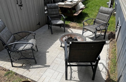 Sherkston House | Family Cottage - Steps from the Beach Sherkston Shores Cottage Rental
