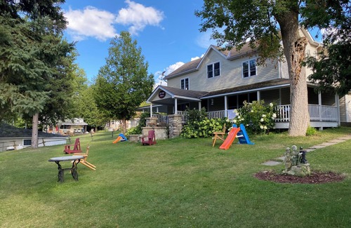 Quinte West Cottage | Family cottage with beach on spring-fed lake, close to plenty of attractions