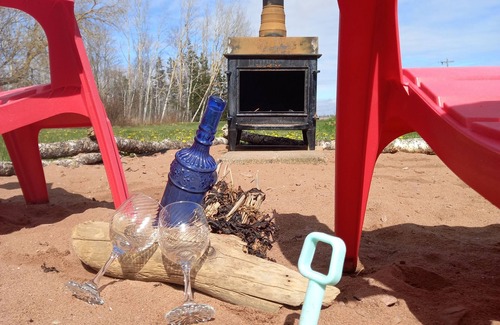 Central Bedeque House | Family Cottage with Fire Pit Near Beach