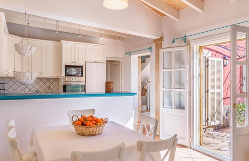 Andraitx Villa | Family Country House With Pool. For Up to 6 Guests In Port D'Andratx.
