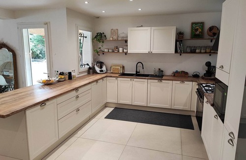 Durfort House | Family country house at the foot of the Black Mountain