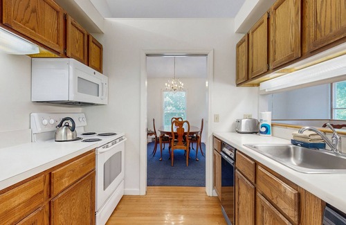 Bar Harbor House | Family & Dog-Friendly Townhouse w/Back Porch, Views, Partial AC