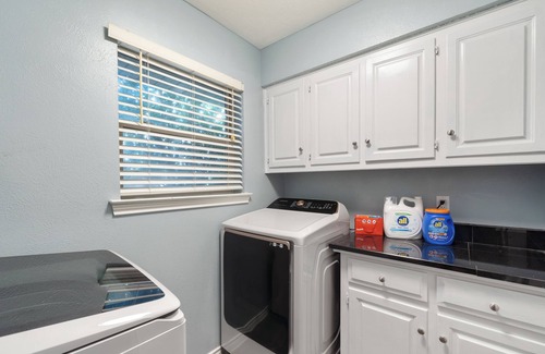 Plano House | Family Dream Home, Arcade fun!, Huge Pool! 5 bedrooms, 3 baths