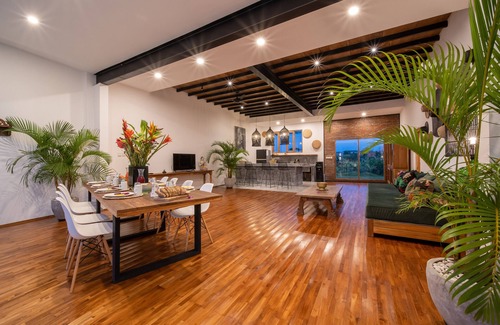 Tanjungbenoa Villa | ❤ Family Dream!Walk to Semyniak Beach, 7Br/2 pools