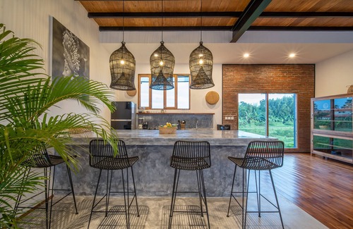 Tanjungbenoa Villa | ❤ Family Dream!Walk to Semyniak Beach, 7Br/2 pools